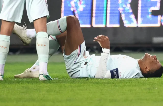 Mbappé Knee Scare Disrupts Real Madrid’s Champions League Plans