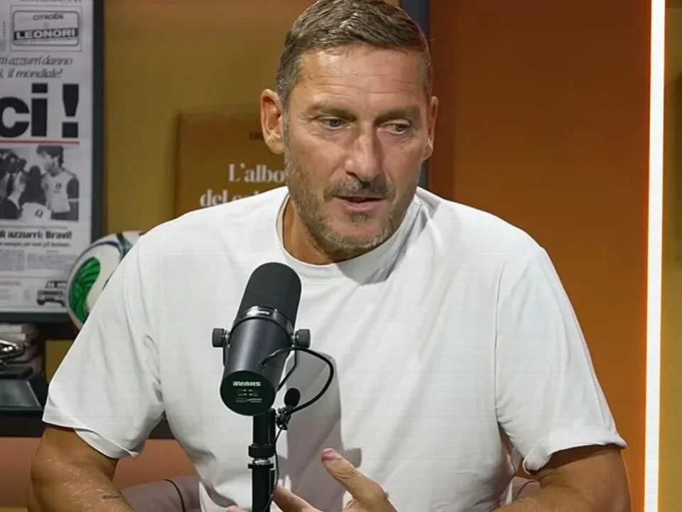 Francesco Totti Relives His Roma Debut on His 50th Birthday