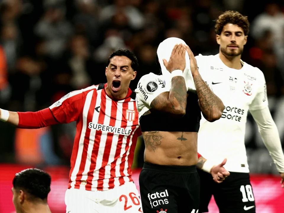 Memphis Depay Faces Fresh Sanction Risk After Estudiantes Elimination