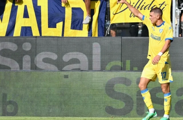 Kvernadze Fires Frosinone Past Como With Third Straight Serie A Goal