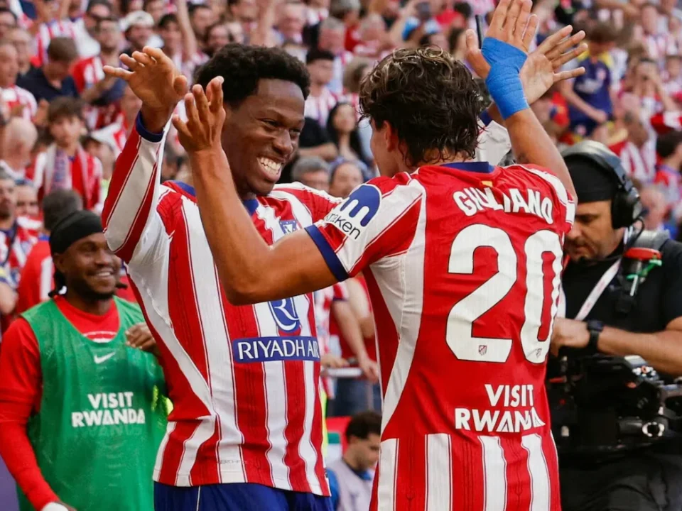 Atlético Madrid Beat Real Madrid 2-1 in Derby Marred by Red Card