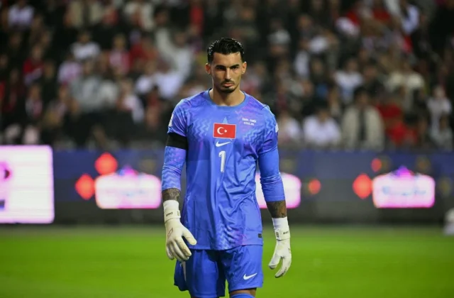 Ugurcan Cakir Sent Off as France Hold 1-0 Lead Over Turkey