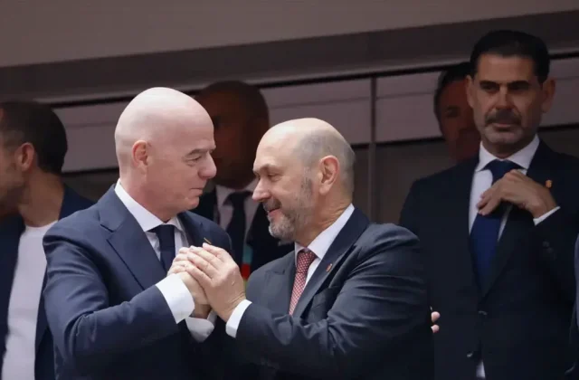 Louzán and Infantino Meet as Spain Celebrate Women’s U-20 World Title