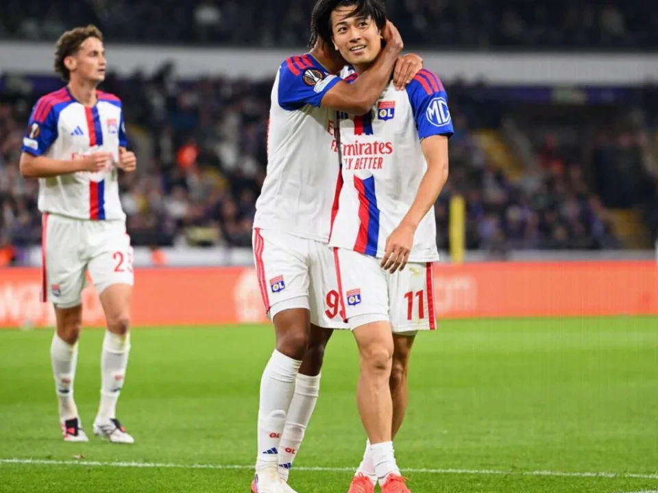 Lyon Hold Off Anderlecht as Nakamura Opens Europa League Account