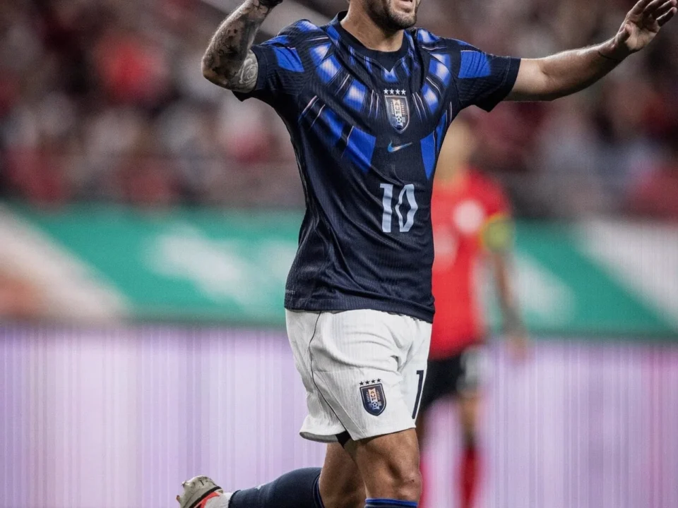 Arrascaeta Shines as Uruguay Beat South Korea but Leaves Hurt