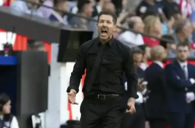 Simeone Praises Atlético’s Discipline After Derby Win Over Real Madrid