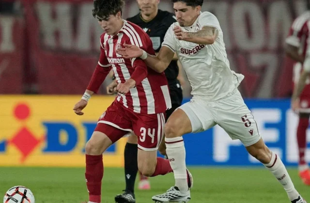 Armando González Scores on Olympiacos Europa League Debut