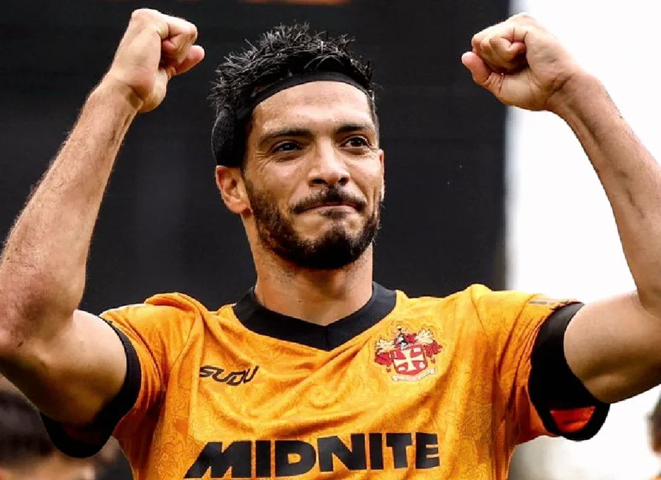 Raúl Jiménez Attends Wolves Win Over West Brom on Crutches