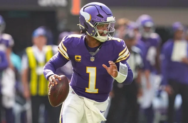 Kyler Murray Leaves Vikings Debut With Concussion in Win Over Packers