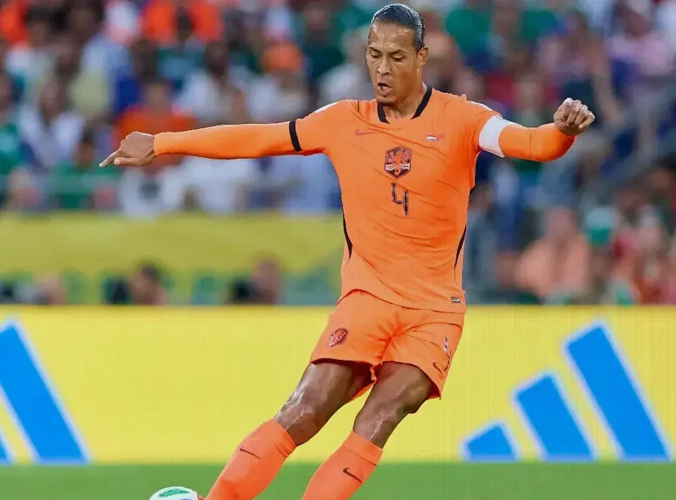Van Dijk Confronts Journalist Over Netherlands Dressing-Room Claims
