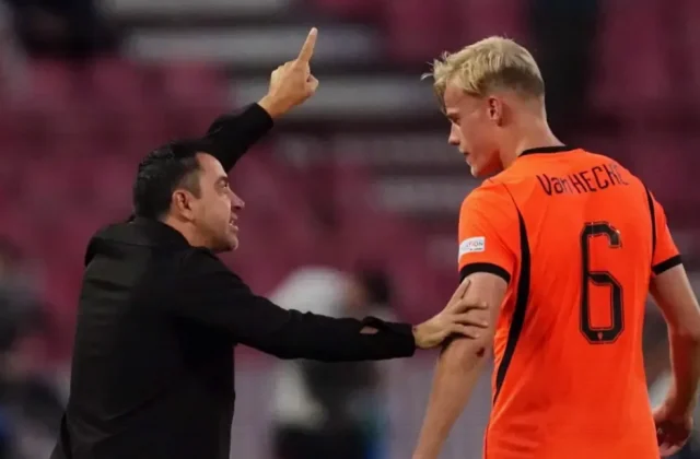 Van Hecke Injury Adds to Xavi’s Netherlands Selection Woes