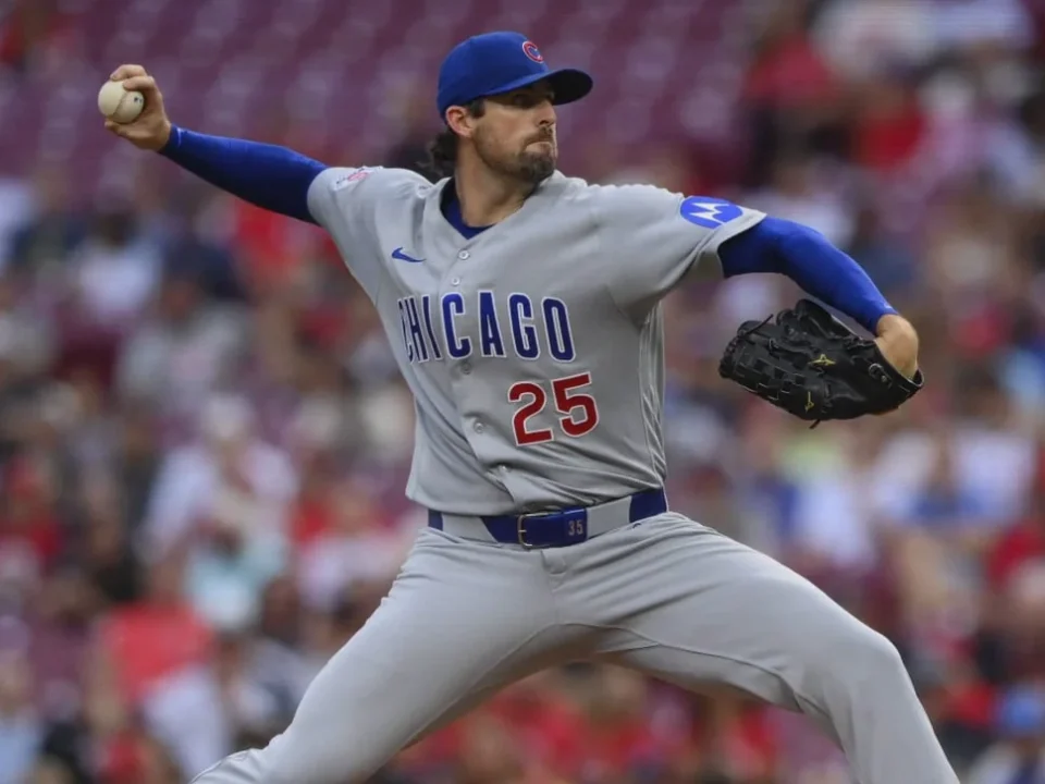 Reds Rally in Sixth to Hand Cubs 6-4 Loss