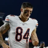 Bears’ Colston Loveland Seeks Breakout Game Against Eagles