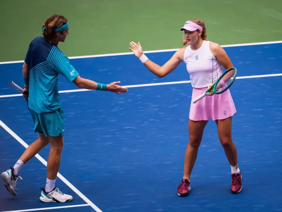 Andreeva/Rublev, Bencic/Cobolli Lead US Open Mixed Doubles Semifinals