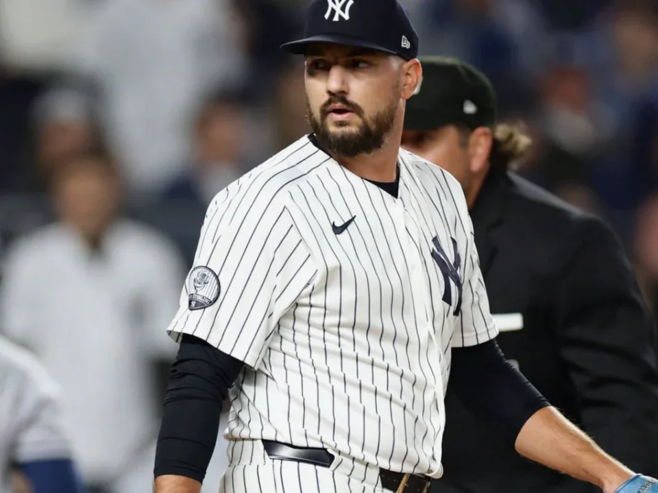Rays Rout Yankees to Clinch AL East Title at Yankee Stadium
