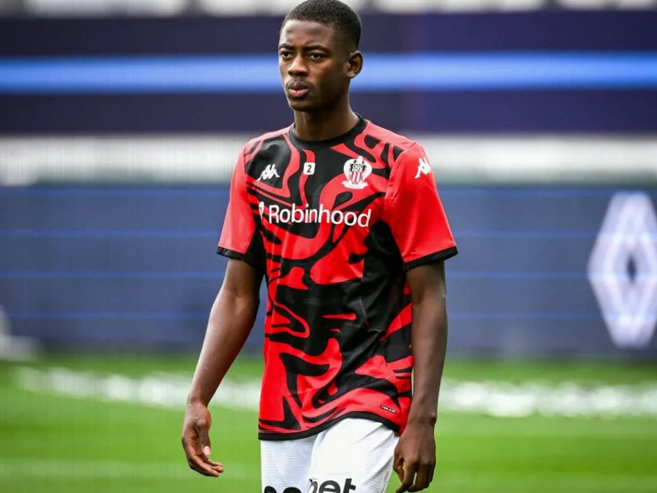 OGC Nice Hand Aboulaye Camara First Professional Contract