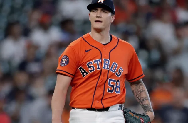 White Sox Complete Wild Card Sweep of Astros Behind Meidroth Homer