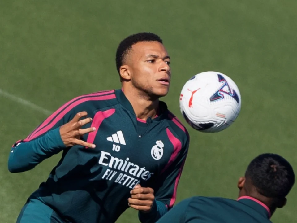 Kylian Mbappé Returns to Real Madrid Training Ahead of Villarreal Clash