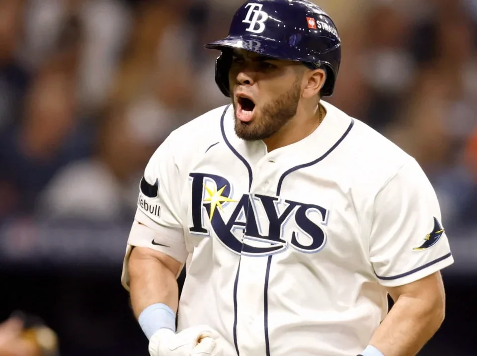 Jonathan Aranda’s Homer Lifts Rays Past Yankees in ALDS Game 1