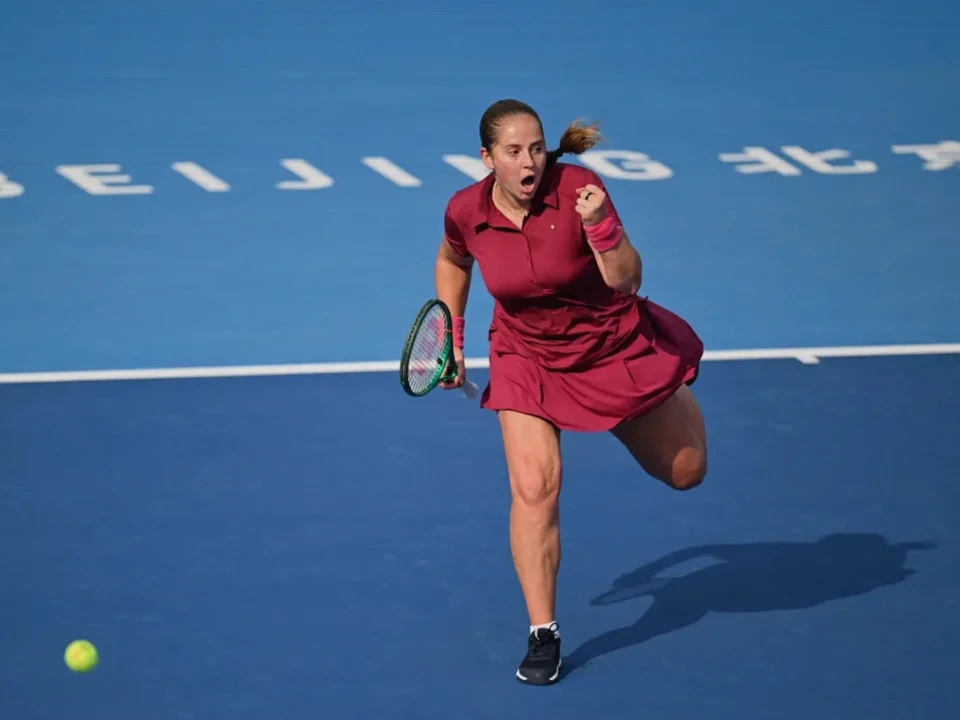 Ostapenko Edges Badosa to Reach China Open Third Round
