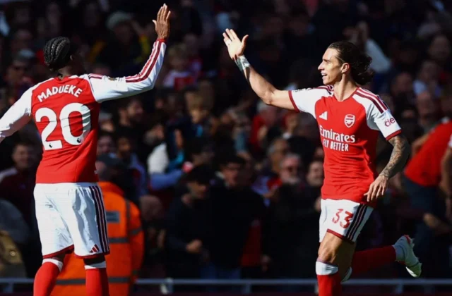 Arsenal Fight Back Against Leeds Ahead of Lille Champions League Clash