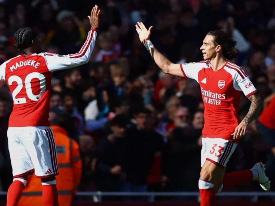 Arsenal Fight Back Against Leeds Ahead of Lille Champions League Clash