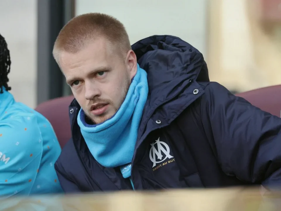 Arthur Vermeeren Reflects on Marseille Setback After Costly Red Card