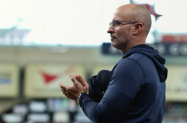 Houston Astros Decline to Extend Manager Joe Espada’s Contract