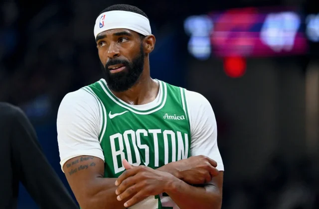 Mike Conley Runs Celtics Substitutions in Preseason Win Over Hornets