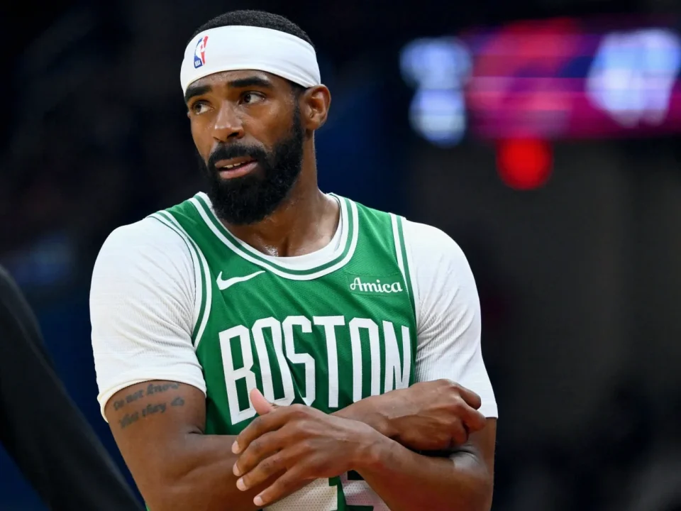 Mike Conley Runs Celtics Substitutions in Preseason Win Over Hornets