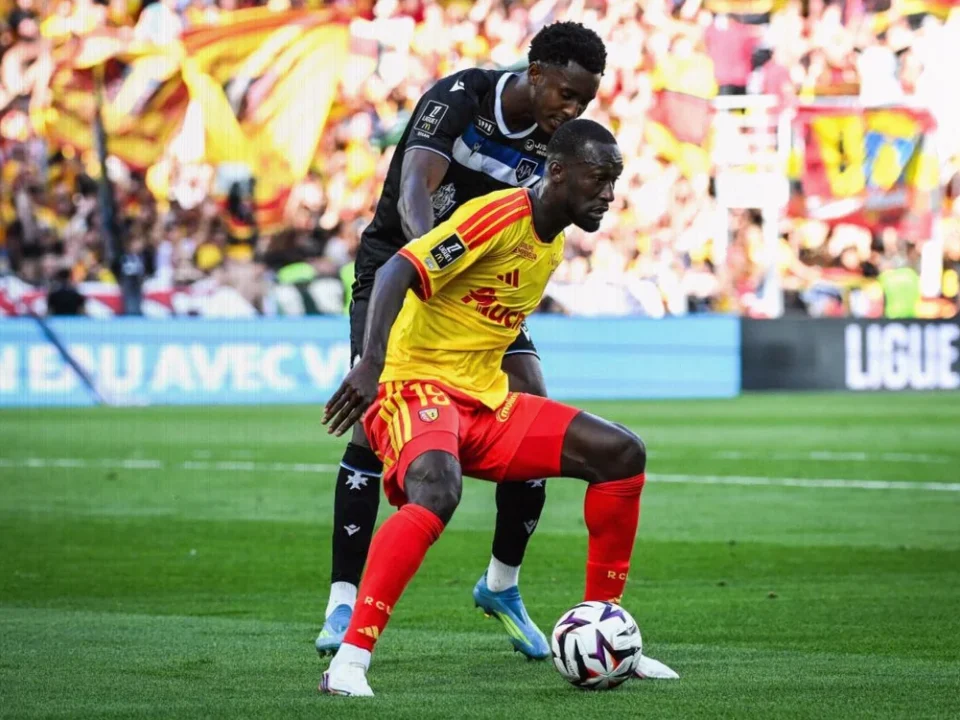 Auxerre Set for Rennes Trip Without Makosso and Mandengue