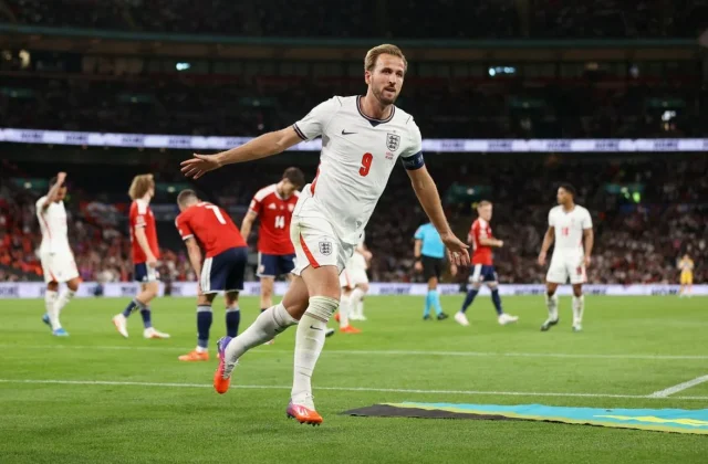 Harry Kane Scores Twice as England Beat Czech Republic 3-0