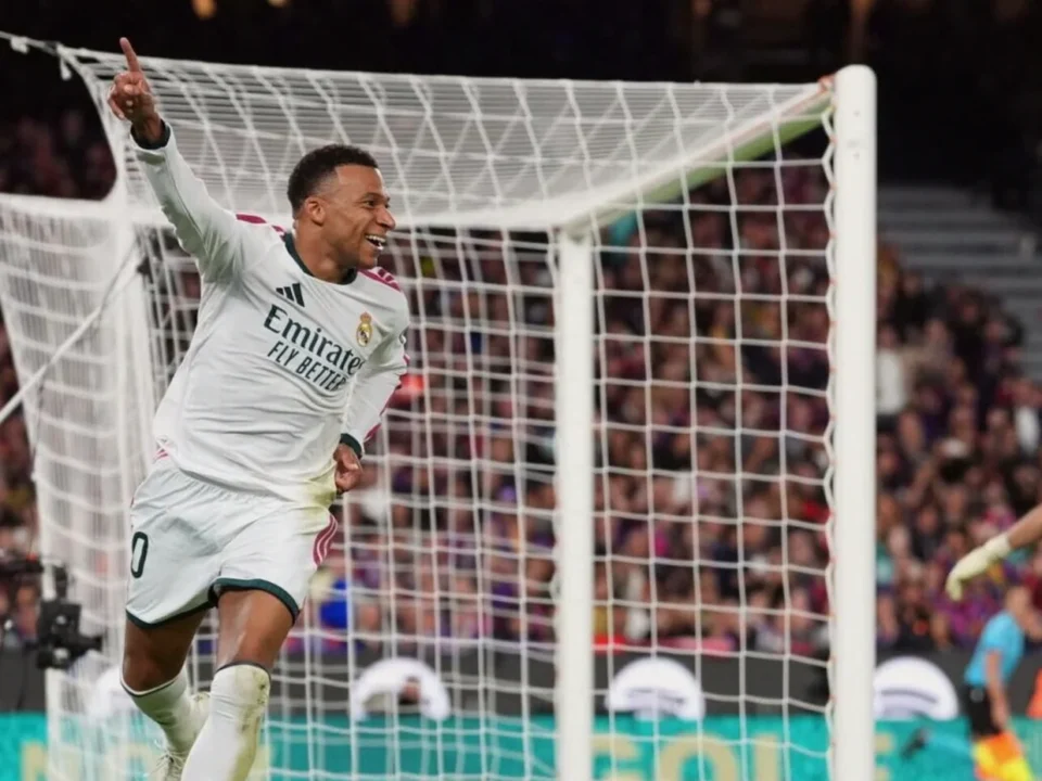 Mbappé Puts Real Madrid Ahead in Tense Clásico Against Barcelona