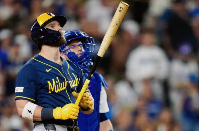 Jake Bauers’ 11-Pitch Homer Lifts Brewers in NLCS Game 3