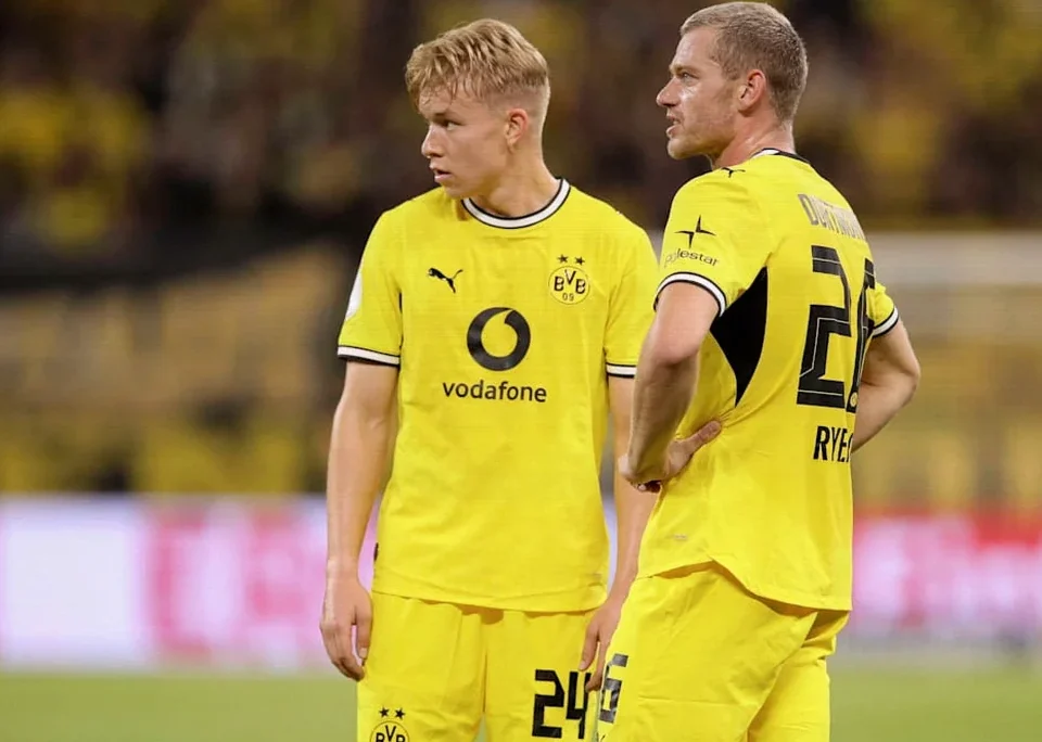 Ryerson Injury Leaves Dortmund Short of Full-Back Options