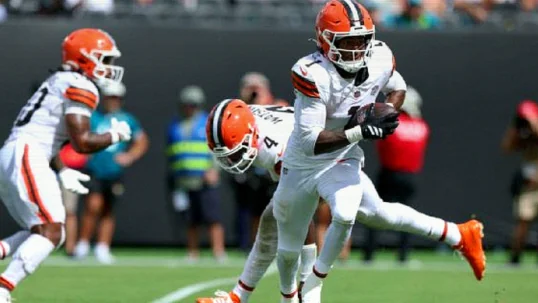 Steelers vs. Browns TNF Betting Preview: Best Bets and Props