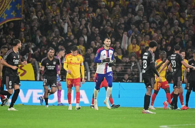 Dominik Greif Shines Despite Lyon’s 2-1 Defeat at Lens