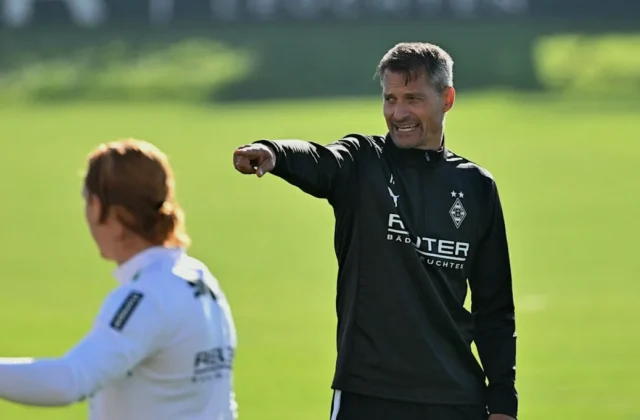 Alexander Blessin Faces Rhine Derby Test as Gladbach Seek Turnaround