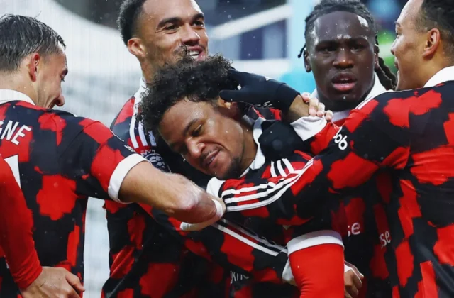 Oscar Bobb Lifts Fulham Clear with Late Winner at Coventry