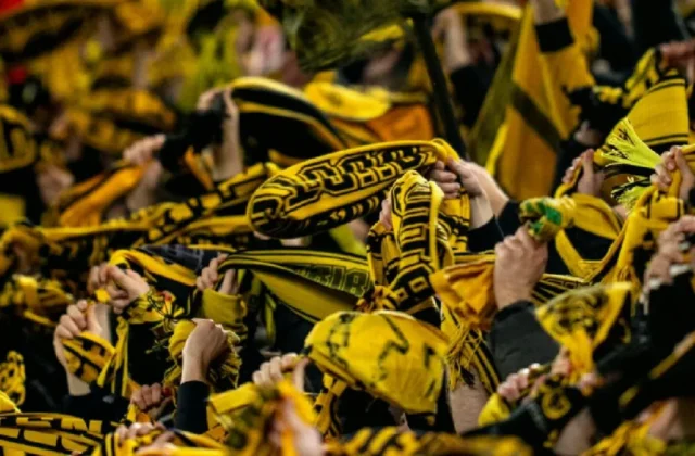 Borussia Dortmund to Reward Fans for Locking Phones During Matches