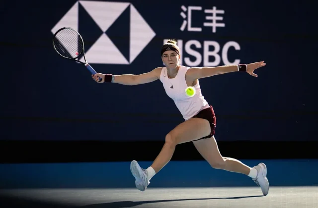 China Open Quarterfinals Open Up as Swiatek Stands Alone Among Top Seeds