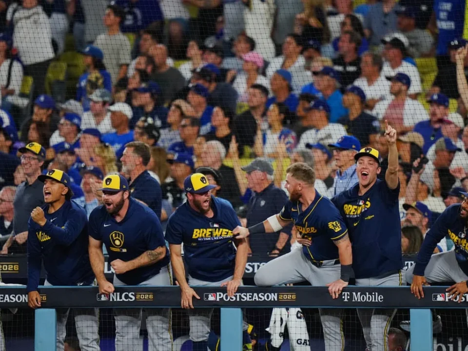 Mitchell Homer Sends Brewers Past Dodgers and Into World Series