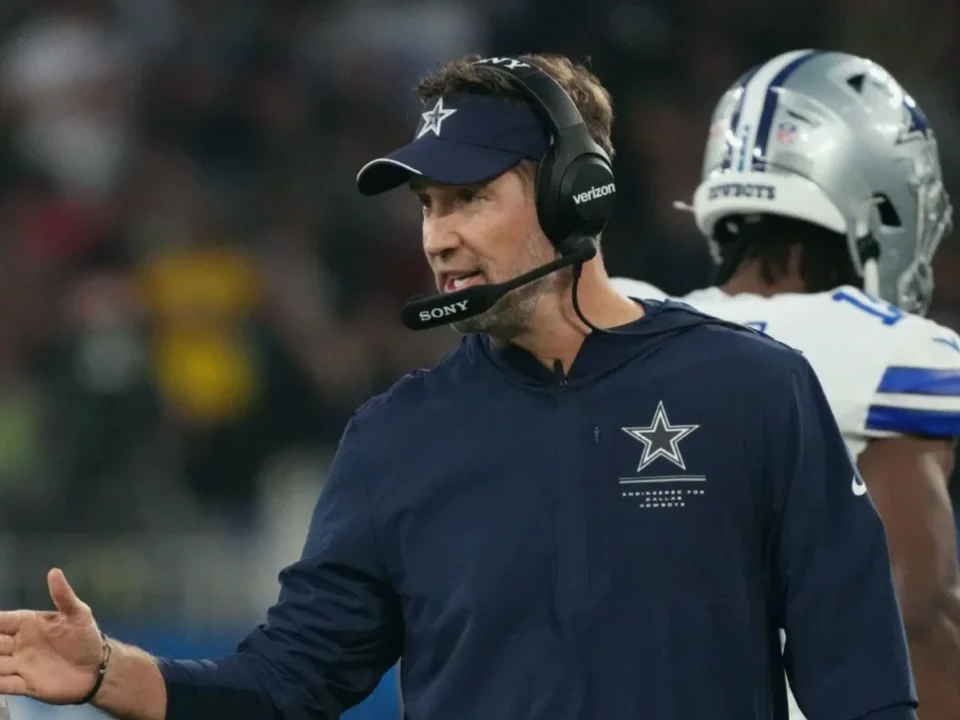 Schottenheimer Backs Cowboys Defense After Players-Only Meeting