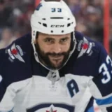 Dustin Byfuglien Returns for Jets Alumni Game at Heritage Classic