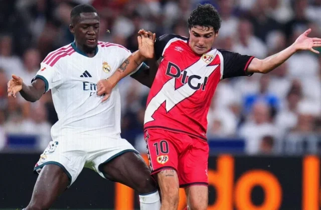 Como Target Rayo Vallecano Forward Sergio Camello for January Move