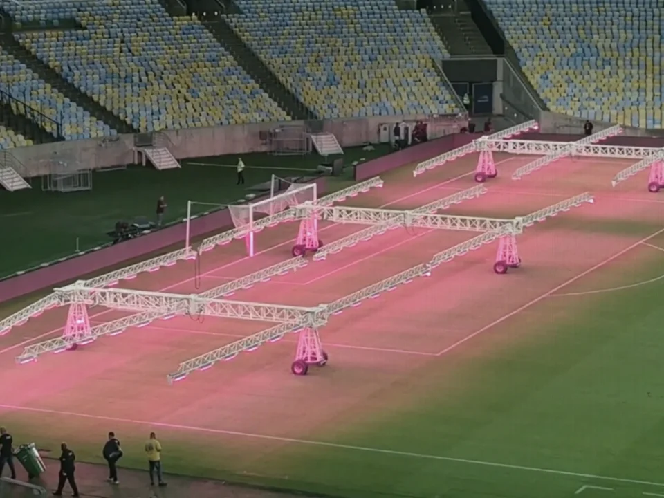 Maracanã Pitch Undergoes LED Light Treatment After Fluminense Match