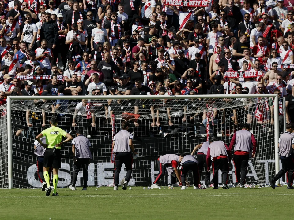 Rayo Vallecano vs Athletic Bilbao Abandoned After Fan Protest in Vallecas