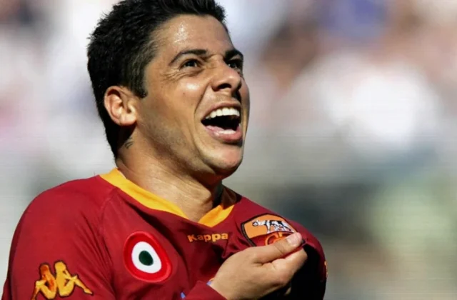 Cicinho Opens Up on Roma Struggles, Depression and Recovery
