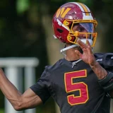 Jayden Daniels Cleared to Lead Commanders Against Giants