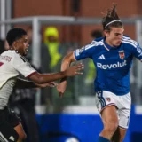 Como Standouts Ramon, Da Cunha and Douvikas Shine Against Manchester United